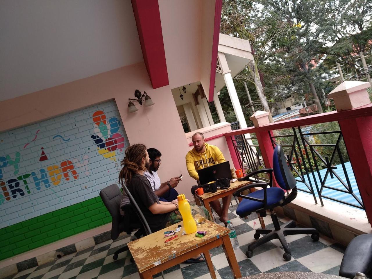 Hackerpacker Backpackers Hostel Bangalore Exterior photo